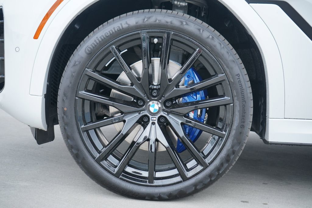 New 2026 BMW X6 xDrive40i image 5