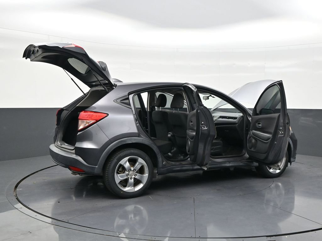 Used 2016 Honda HR-V LX image 28