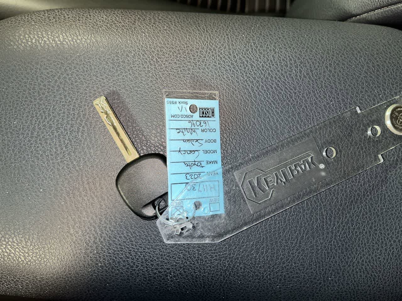 Used 2023 Toyota Camry SE image 23