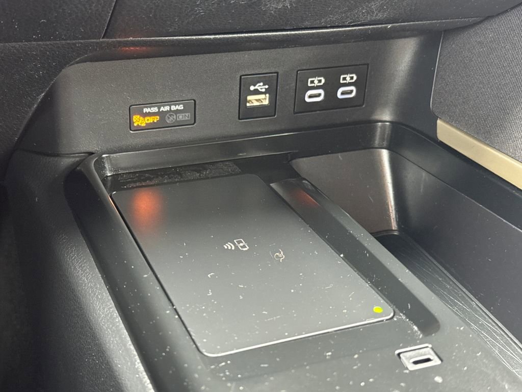 Used 2025 Toyota Camry XSE image 23