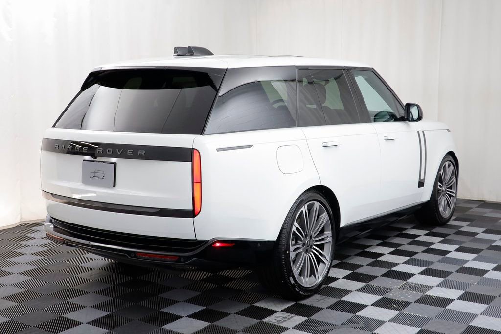 New 2025 Land Rover Range Rover SE image 20