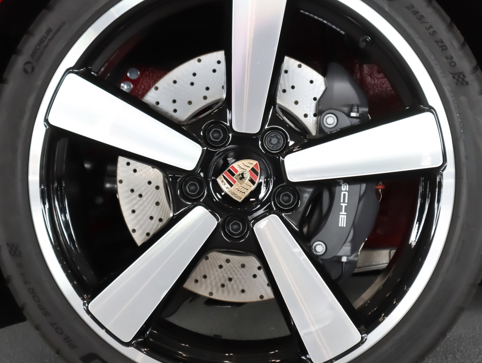 Used 2026 Porsche 911 Carrera image 14