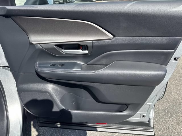 Used 2024 Toyota Grand Highlander AWD image 35