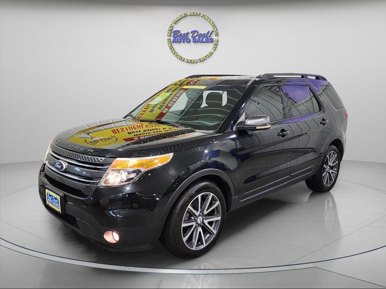 Used 2015 Ford Explorer XLT w/ Equipment Group 202B FWD image 1