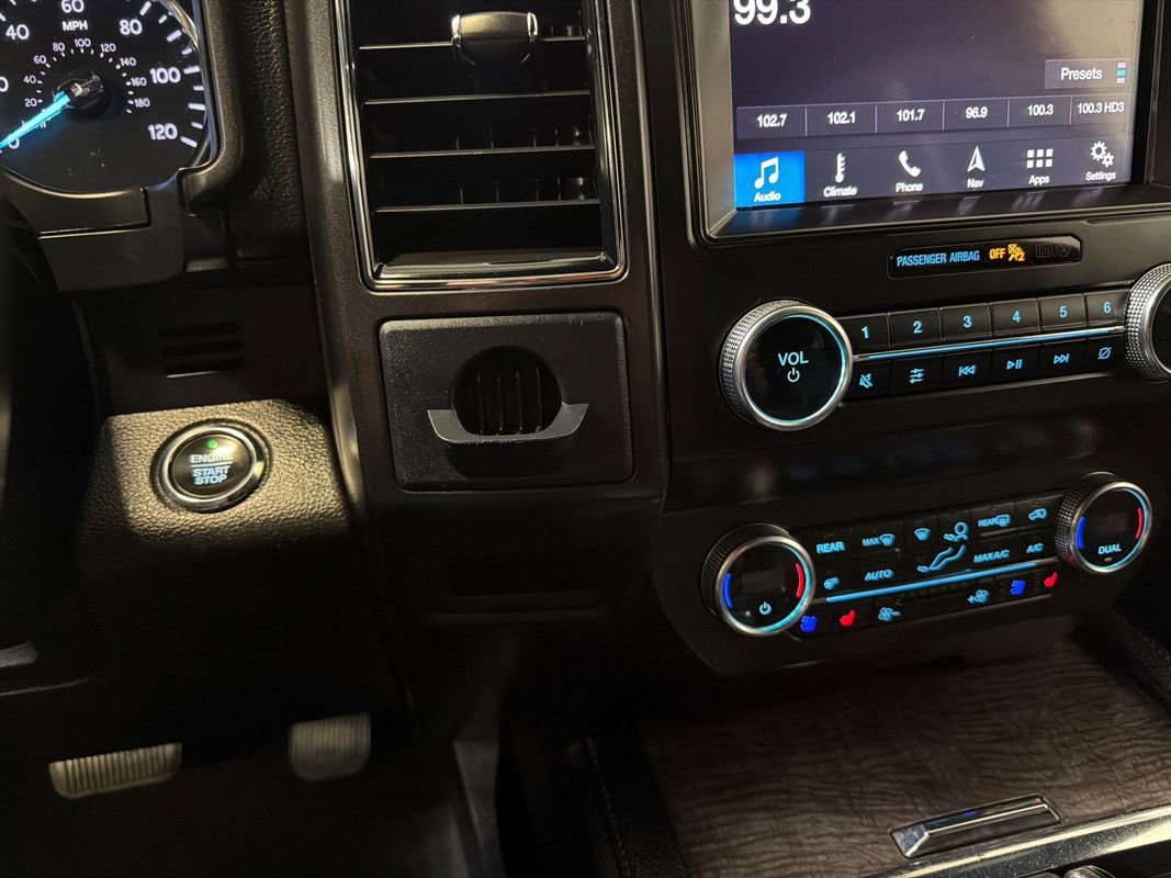 Used 2019 Ford Expedition Max Limited RWD image 19