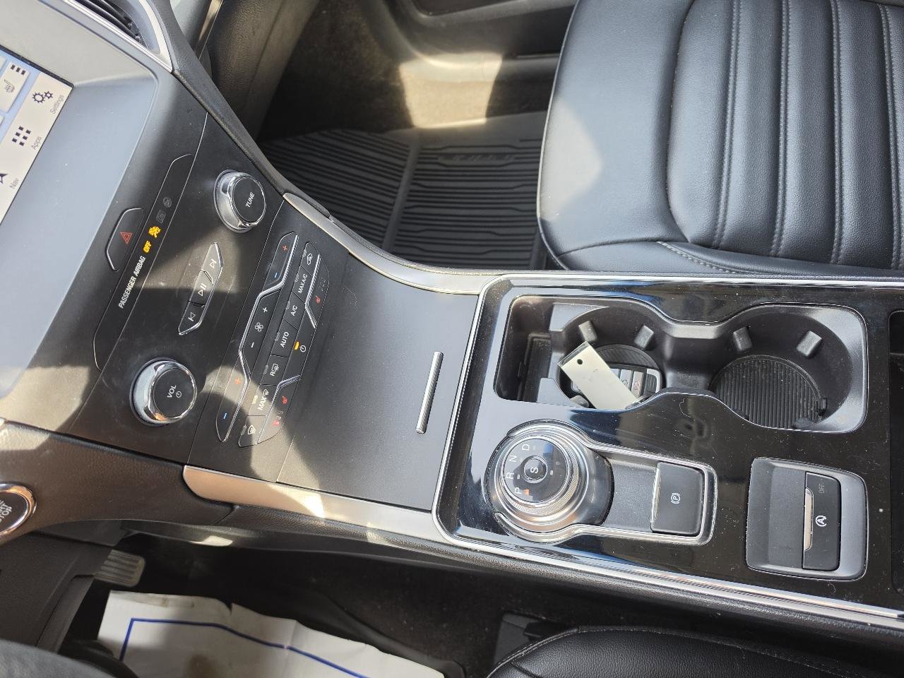 Used 2019 Ford Edge SEL w/ Equipment Group 201A AWD/4WD image 15