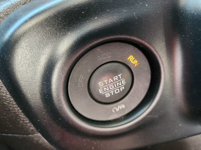 Used 2023 Jeep Gladiator Mojave AWD/4WD image 8
