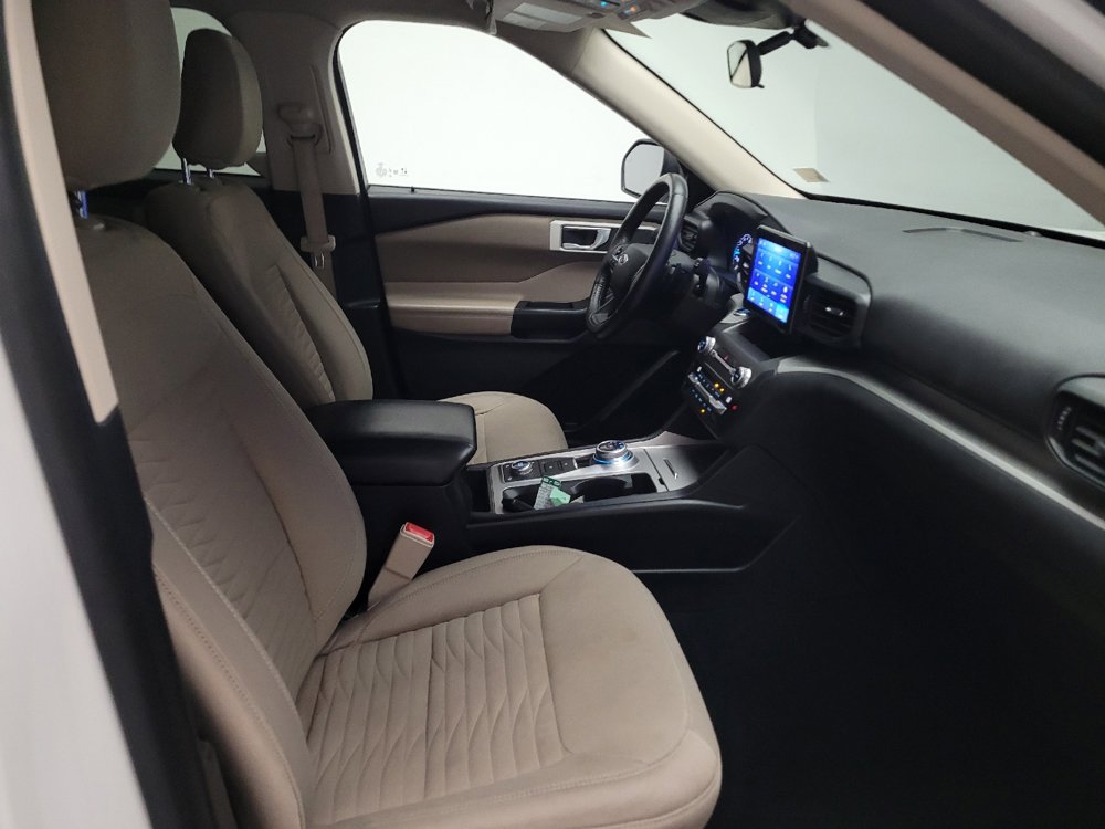 Used 2020 Ford Explorer XLT w/ Comfort Package image 21