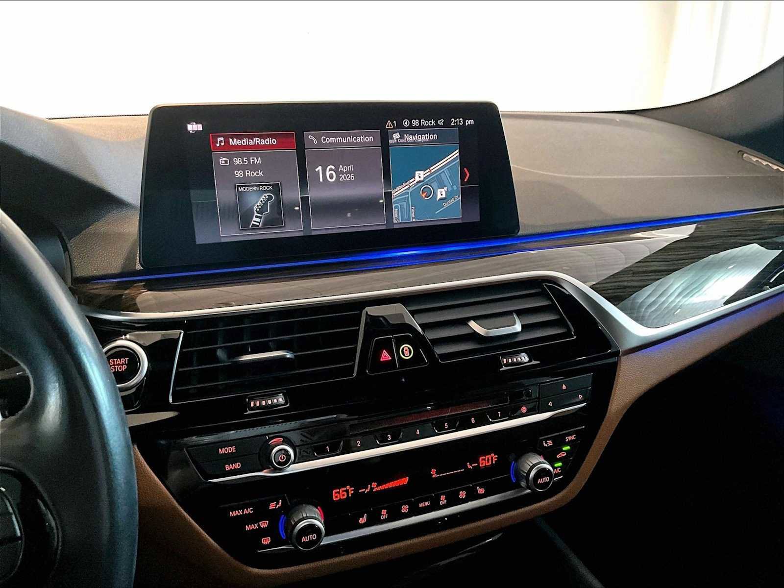 Used 2019 BMW 530e w/ Convenience Package image 19