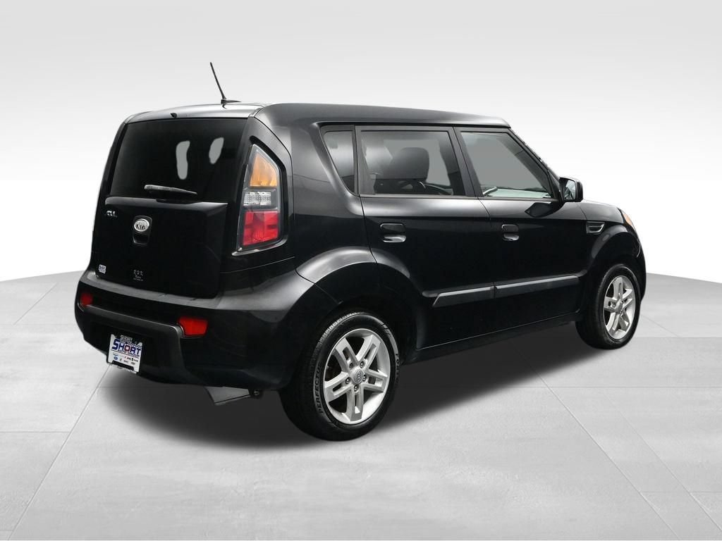 Used 2010 Kia Soul + w/ Audio Pkg FWD image 5