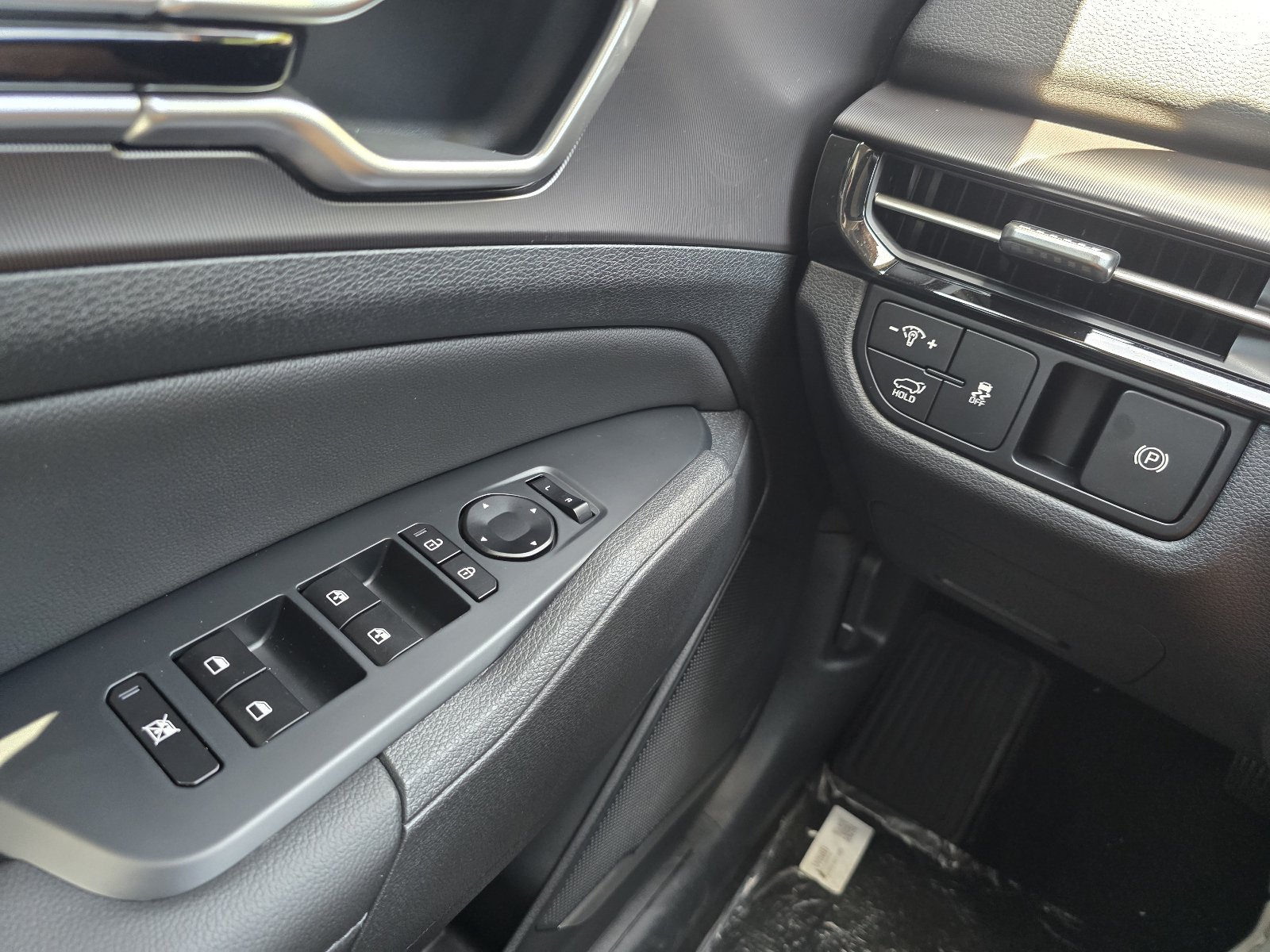 New 2026 Kia Sportage EX AWD/4WD image 12