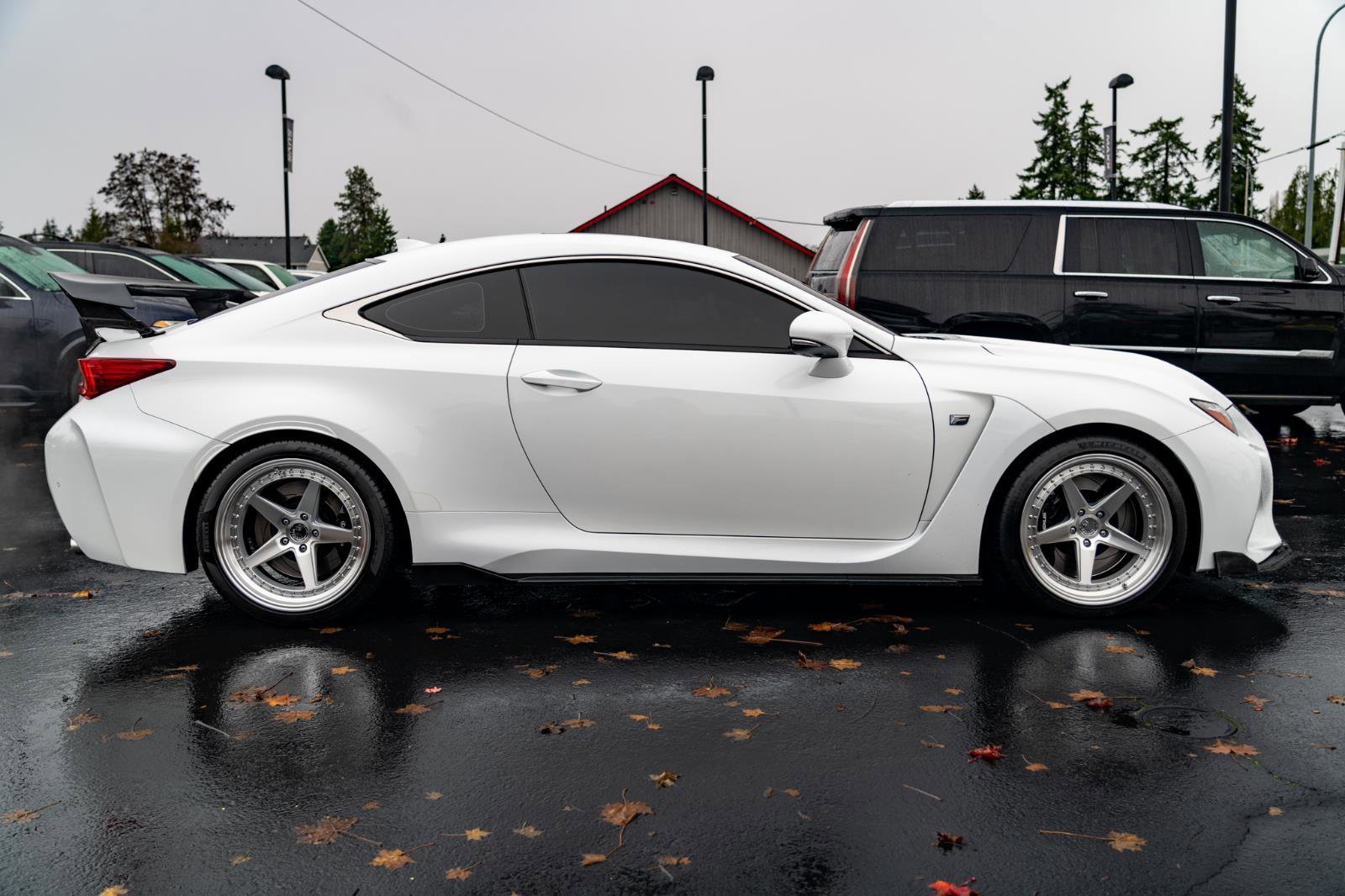 Used 2015 Lexus RC F w/ Premium Package RWD image 9