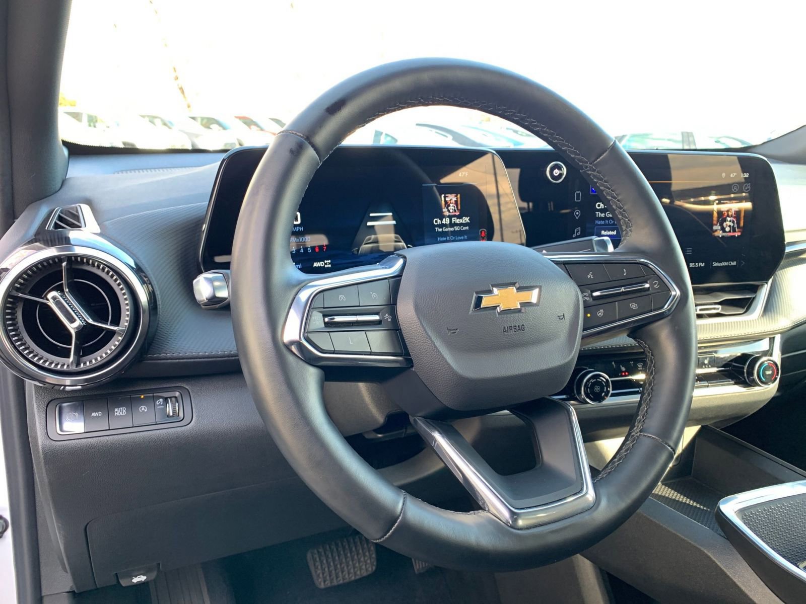 Used 2025 Chevrolet Equinox LT image 33