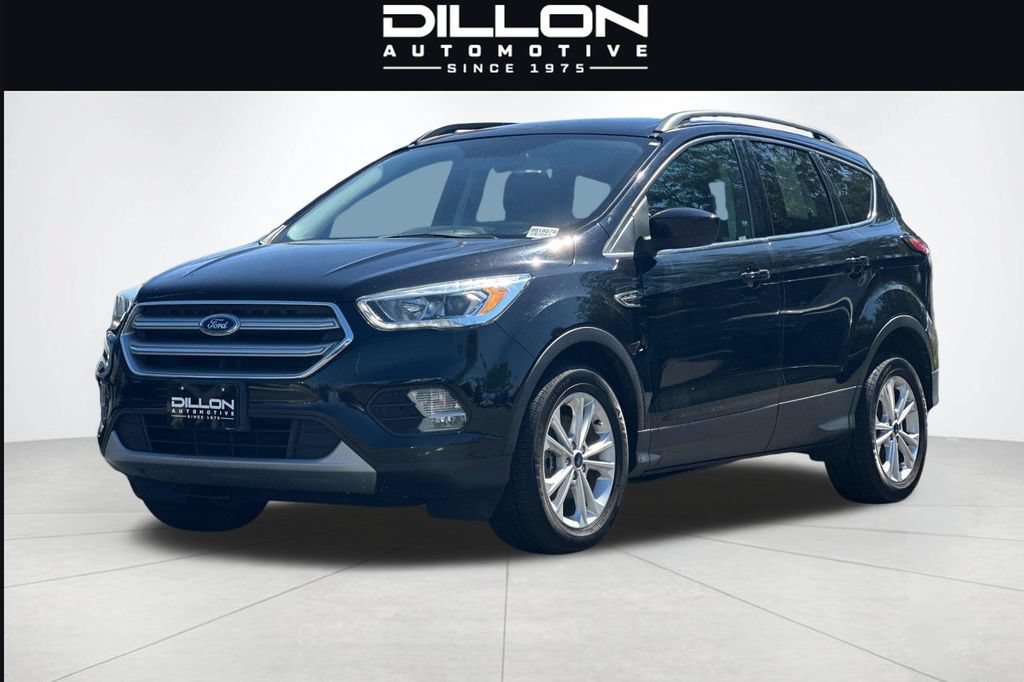 Used 2017 Ford Escape SE w/ Equipment Group 201A AWD/4WD image 8