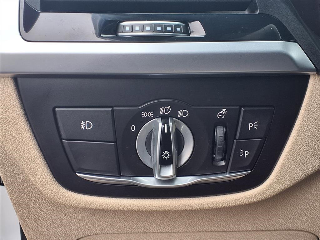 Used 2021 BMW X3 sDrive30i w/ Executive Package image 5