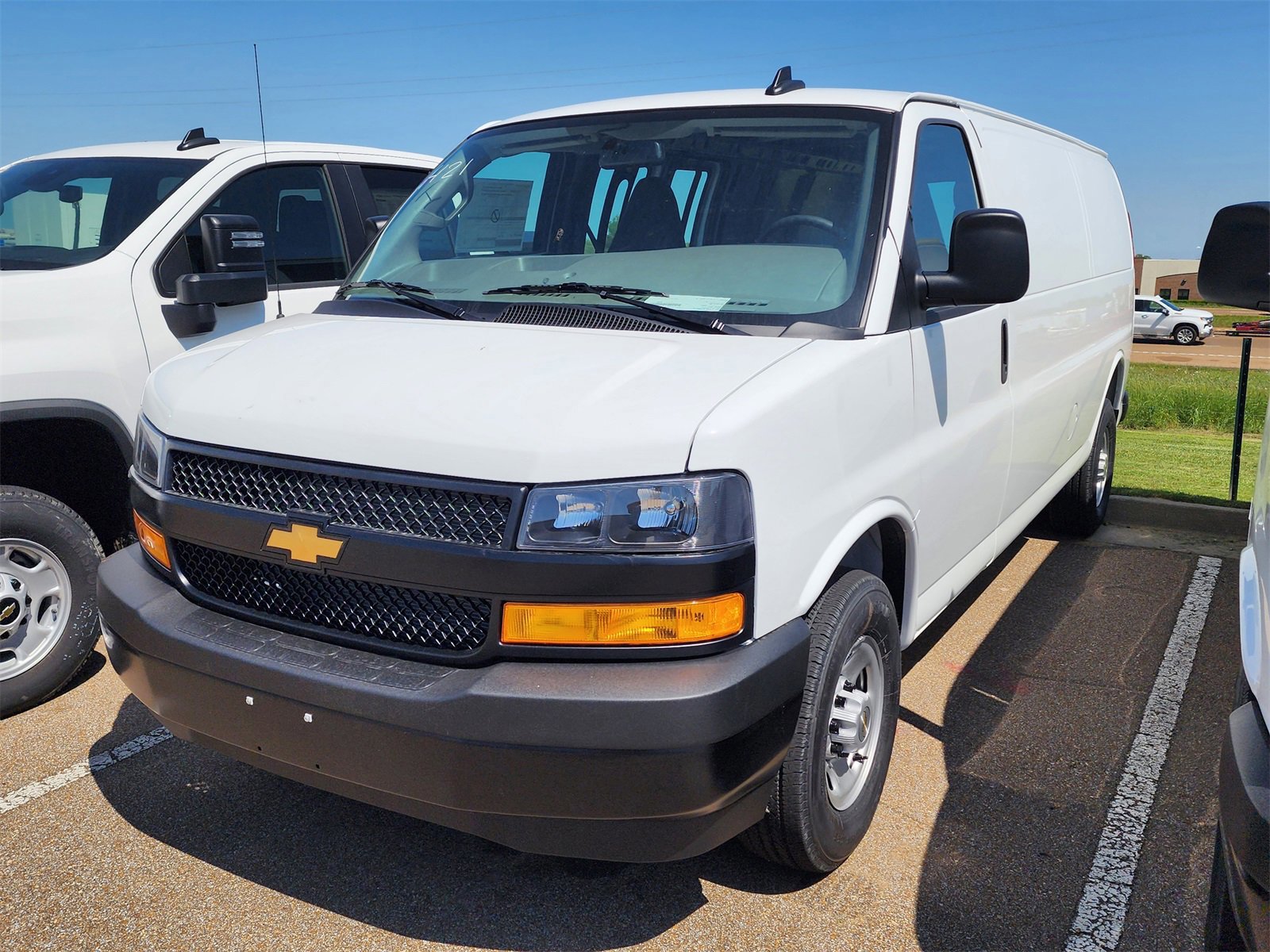 New 2025 Chevrolet Express 2500 Extended w/ Driver Convenience Package image 3