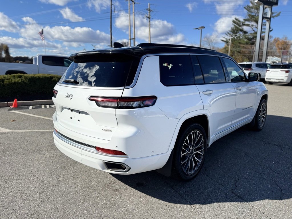 Used 2024 Jeep Grand Cherokee L Summit image 7