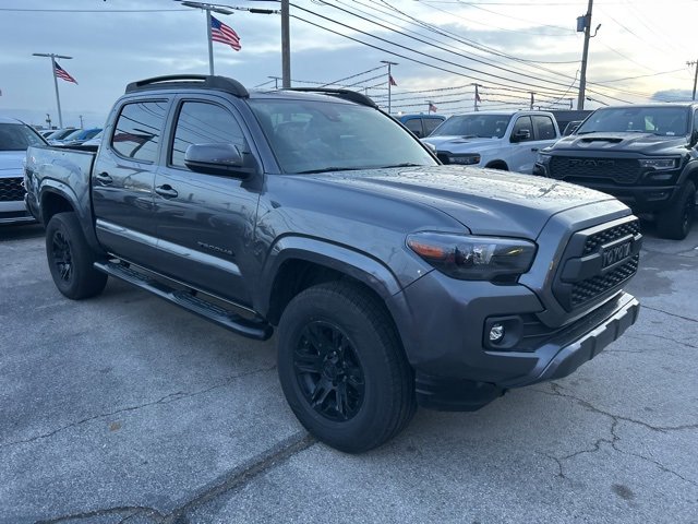 Used 2018 Toyota Tacoma SR w/ SR Convenience Package image 1
