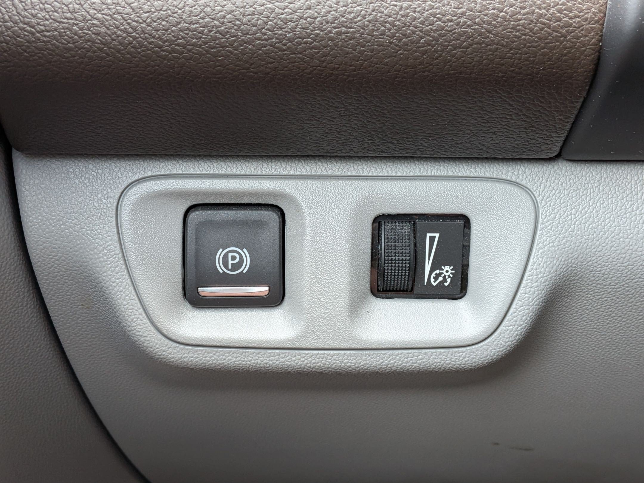 Used 2019 GMC Acadia SLT FWD image 19