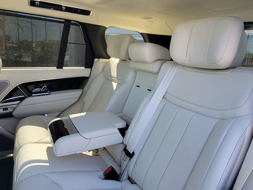 New 2026 Land Rover Range Rover Autobiography image 15