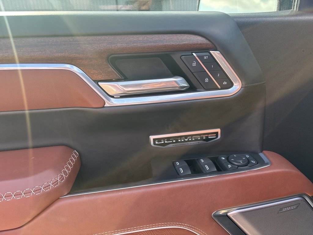 Used 2025 GMC Sierra 1500 Denali Ultimate image 8