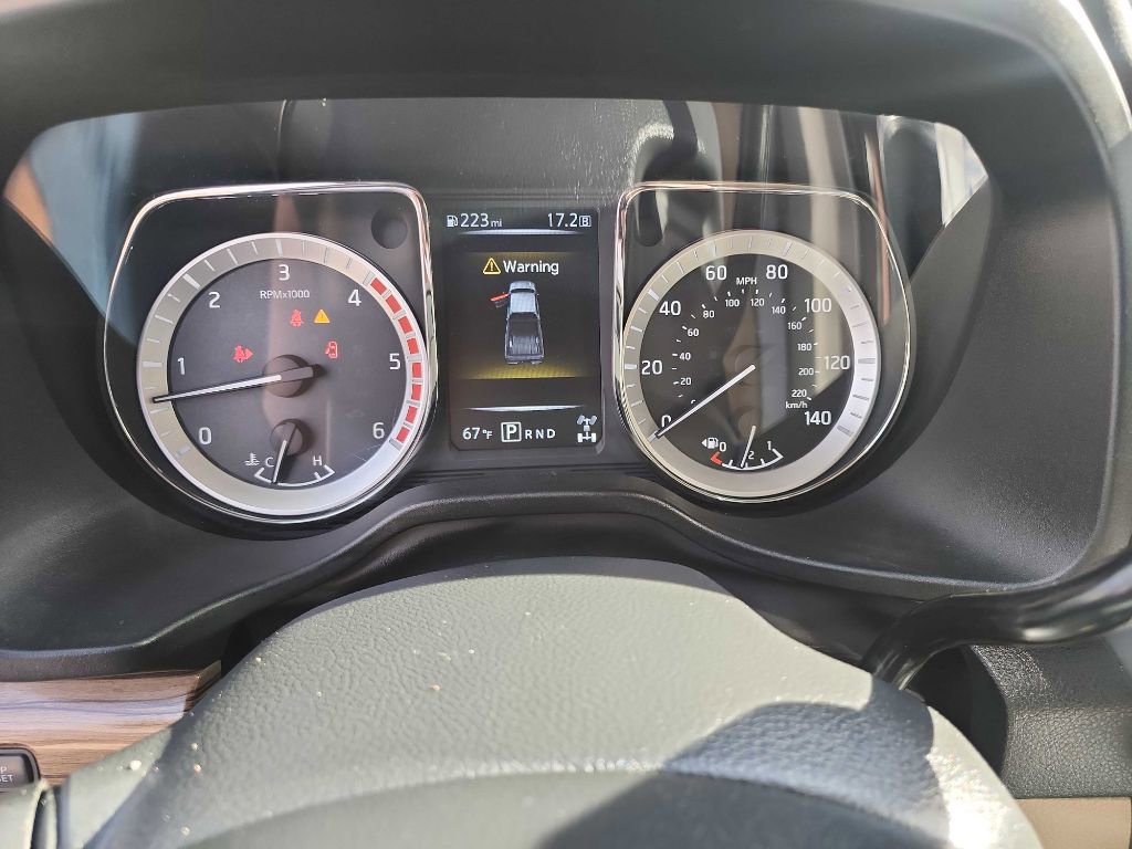 Used 2016 Nissan Titan SL AWD/4WD image 22
