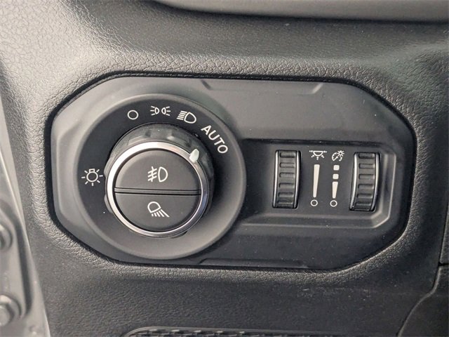 Used 2021 Jeep Gladiator Sport image 13