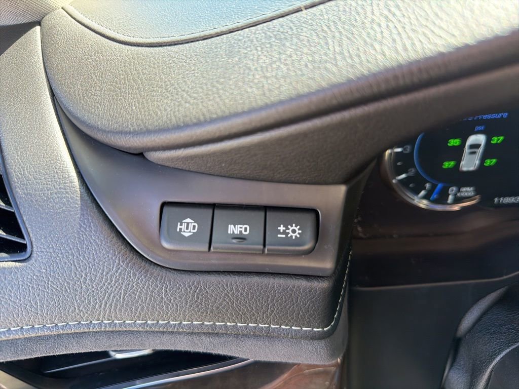 Used 2018 Cadillac Escalade Premium Luxury AWD/4WD image 58