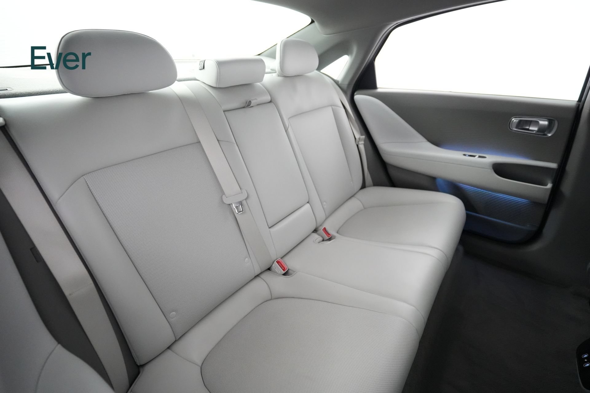 Used 2024 Hyundai Ioniq 6 SEL RWD image 5