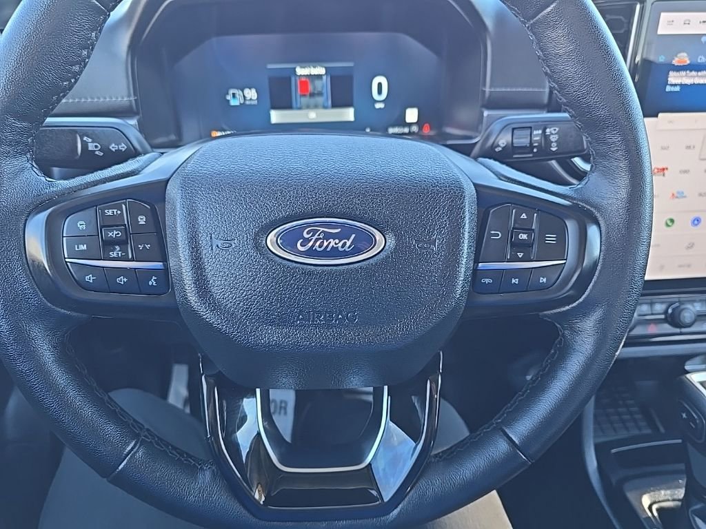 Used 2025 Ford Ranger Lariat w/ FX4 Off-Road Package image 17