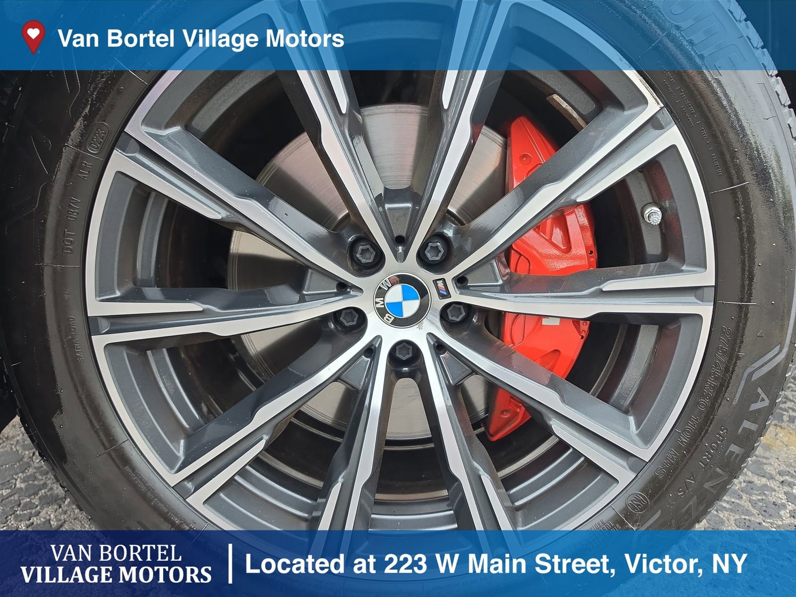 Used 2023 BMW X5 xDrive40i w/ Executive Package AWD/4WD image 41