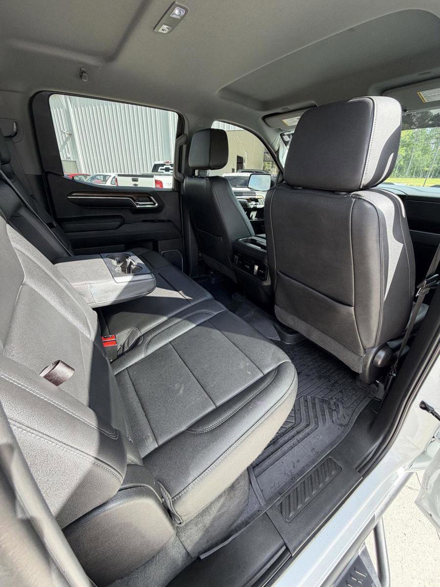 Used 2022 Chevrolet Silverado 1500 LT Trail Boss w/ LT Trail Boss Premium Package image 17