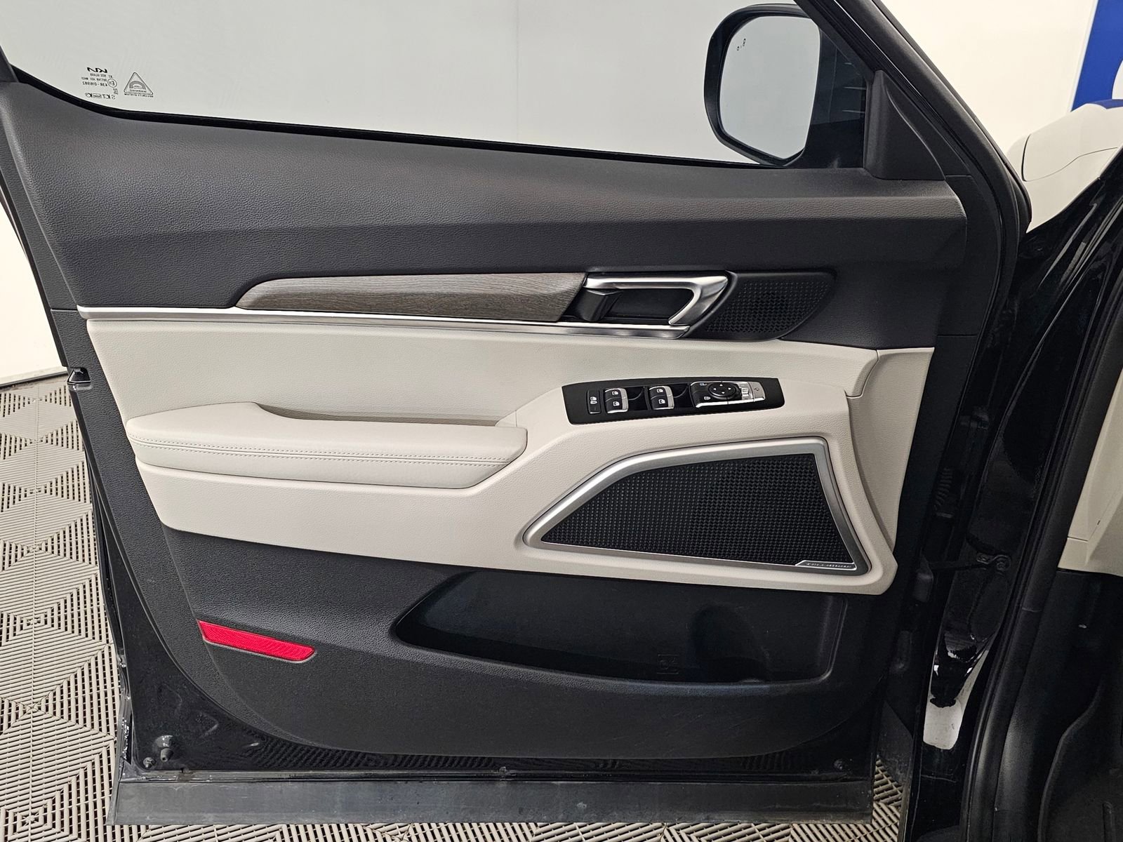 Used 2022 Kia Telluride EX w/ EX Premium Package image 12