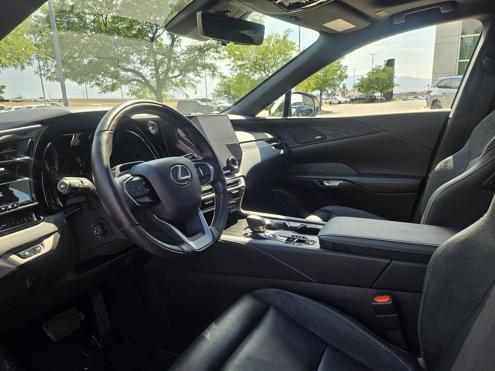 Used 2025 Lexus RX 450h AWD w/ Convenience Package image 10