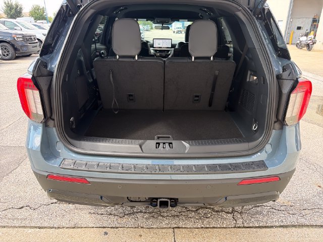 New 2027 Ford Explorer ST-Line AWD/4WD image 8