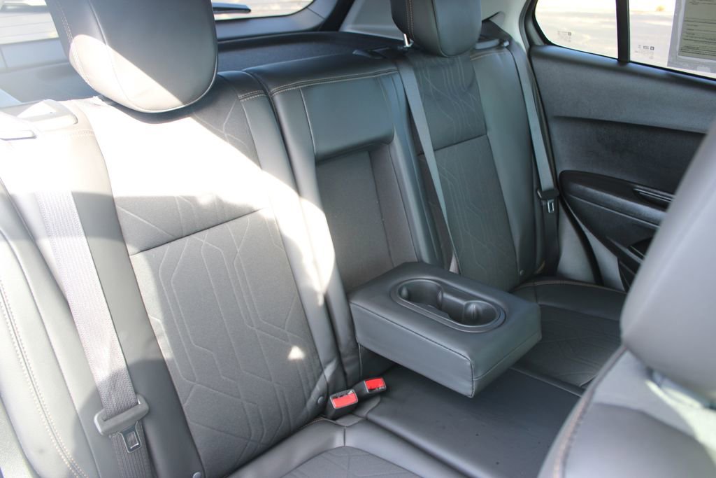 Used 2020 Chevrolet Trax LT w/ LT Convenience Package image 29