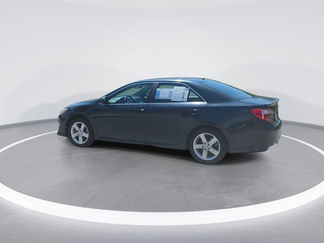 Used 2013 Toyota Camry SE FWD image 5