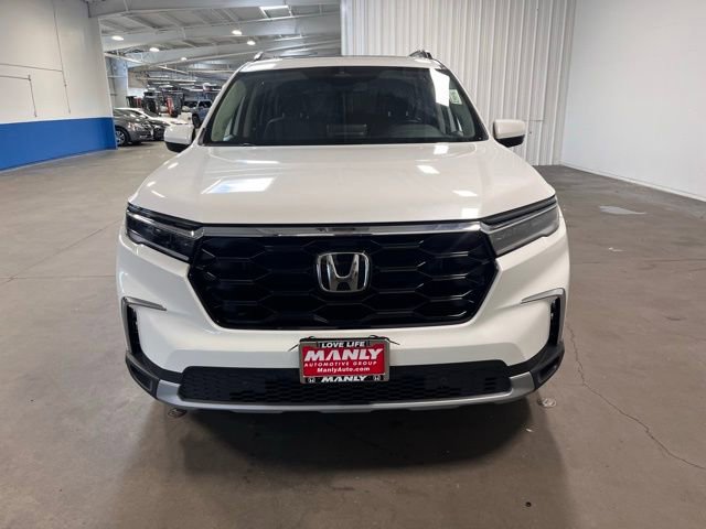 Used 2024 Honda Pilot Touring image 8