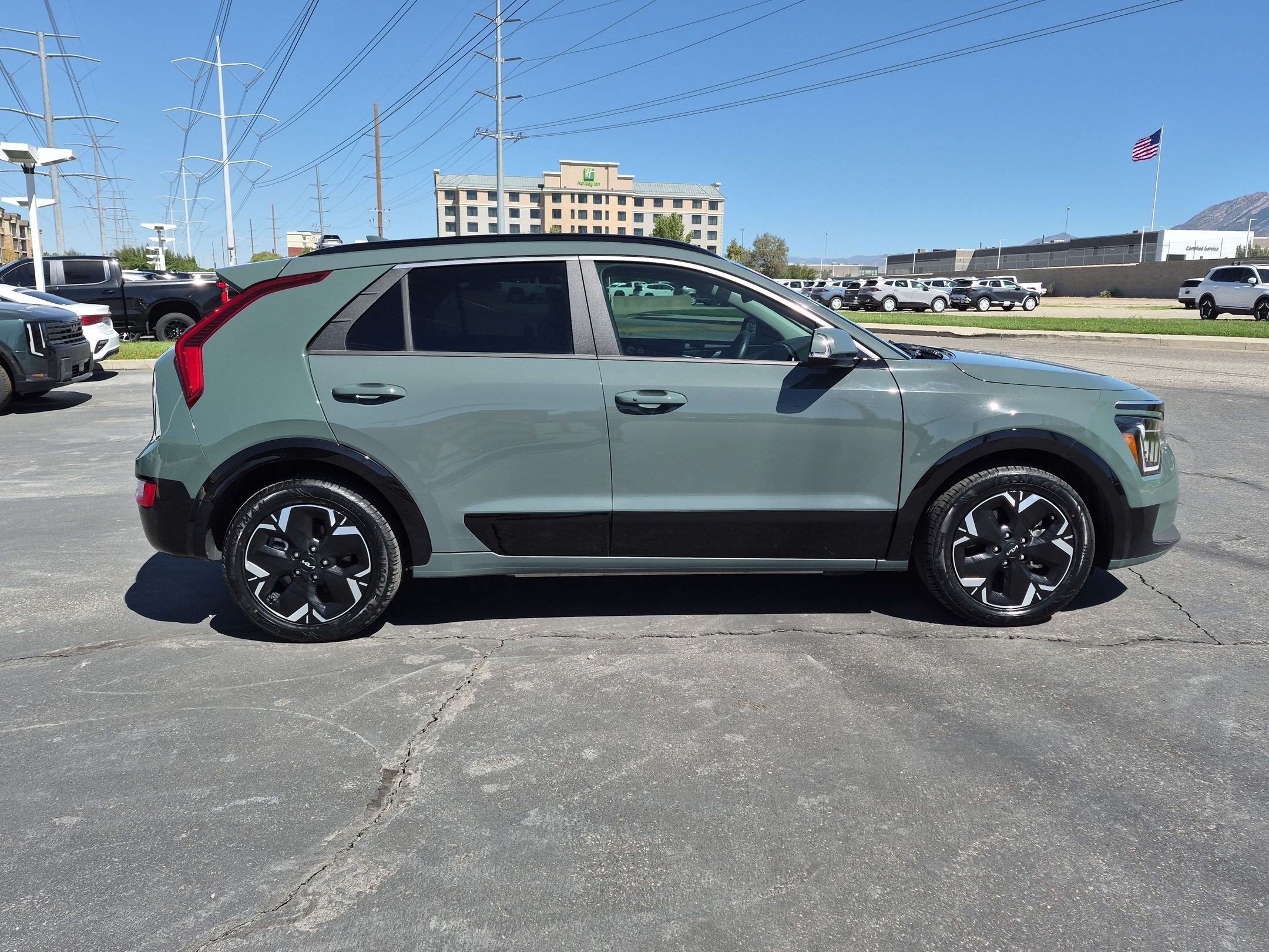 Used 2023 Kia Niro Wind w/ Wind Preserve Package FWD image 6
