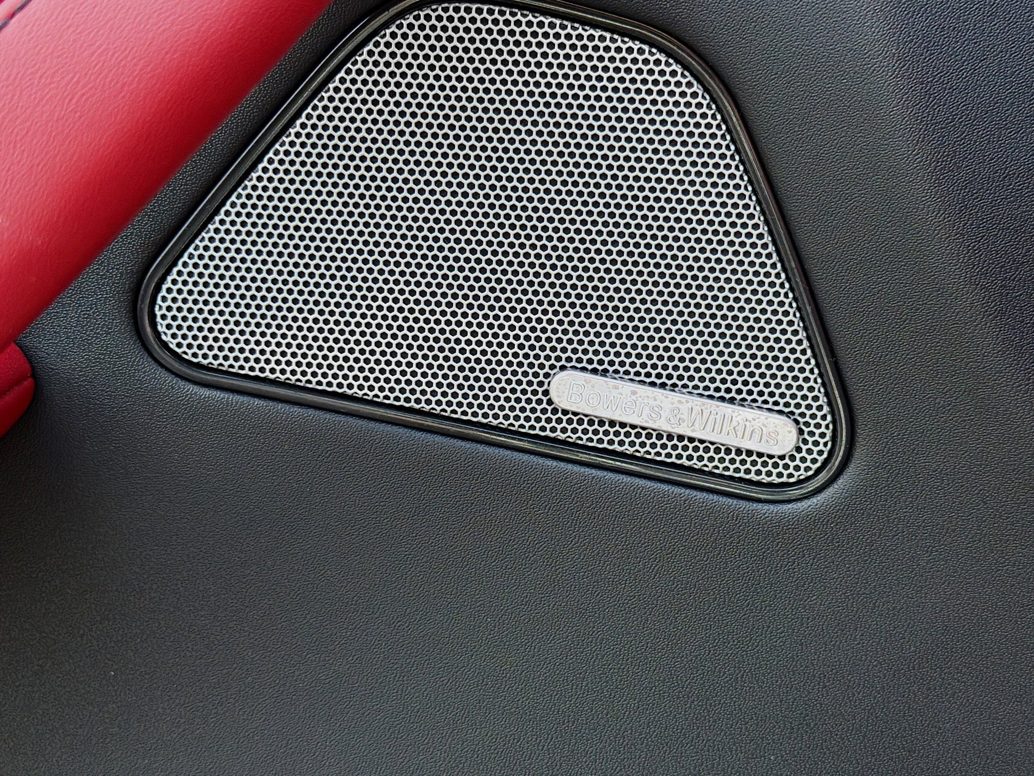 Certified 2023 Maserati Levante Modena image 24