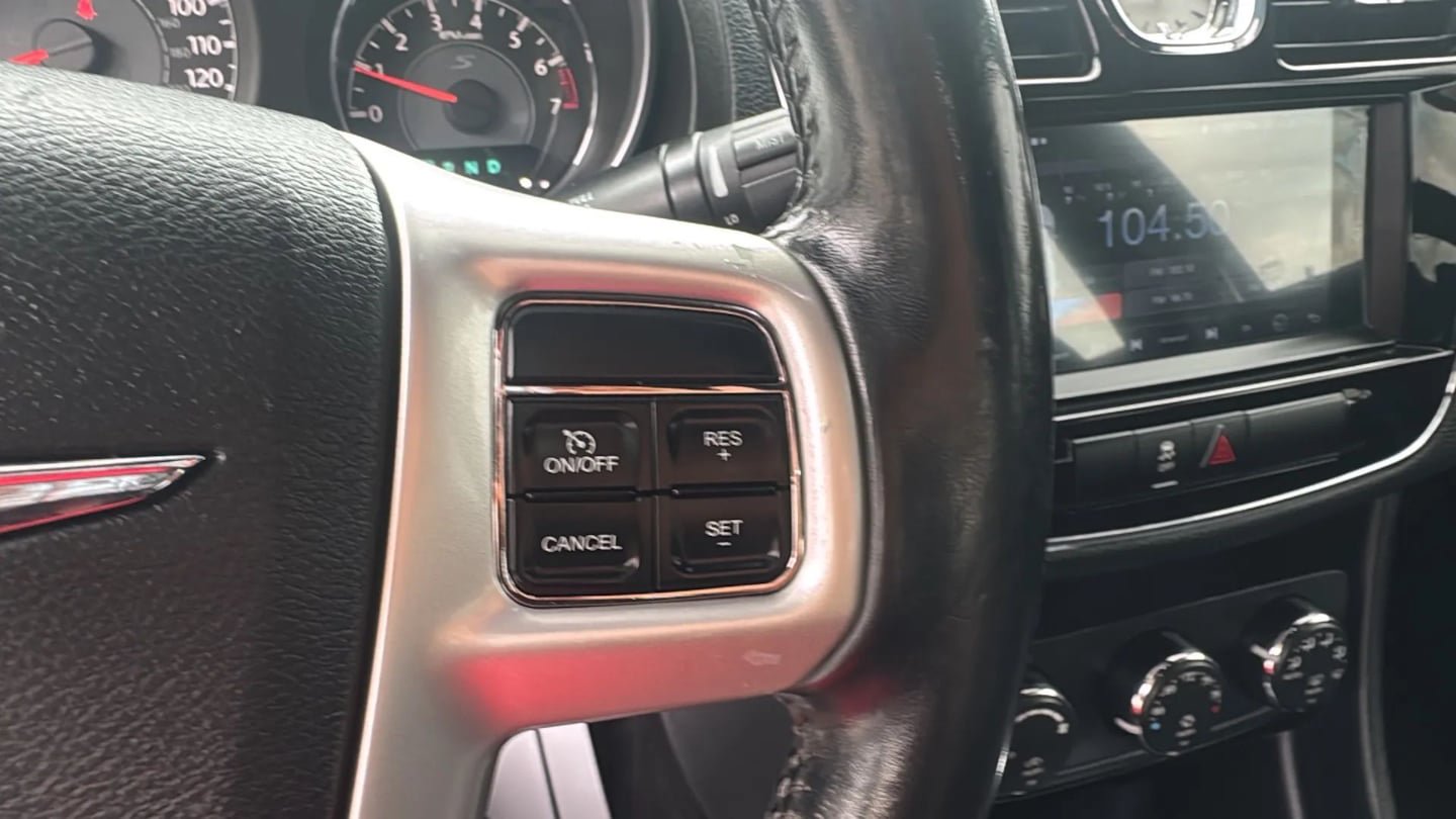 Used 2013 Chrysler 200 Touring w/ S Exterior Appearance Pkg FWD image 16