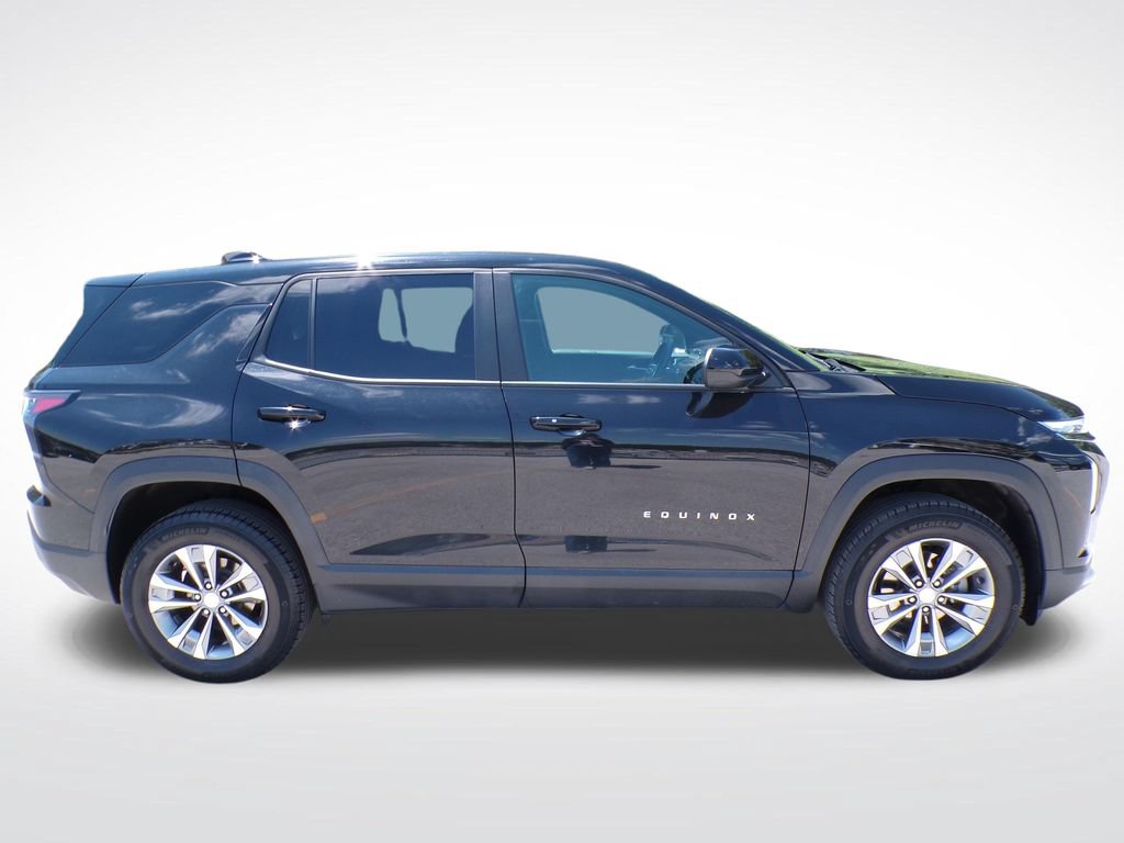 Used 2025 Chevrolet Equinox LT AWD/4WD image 6