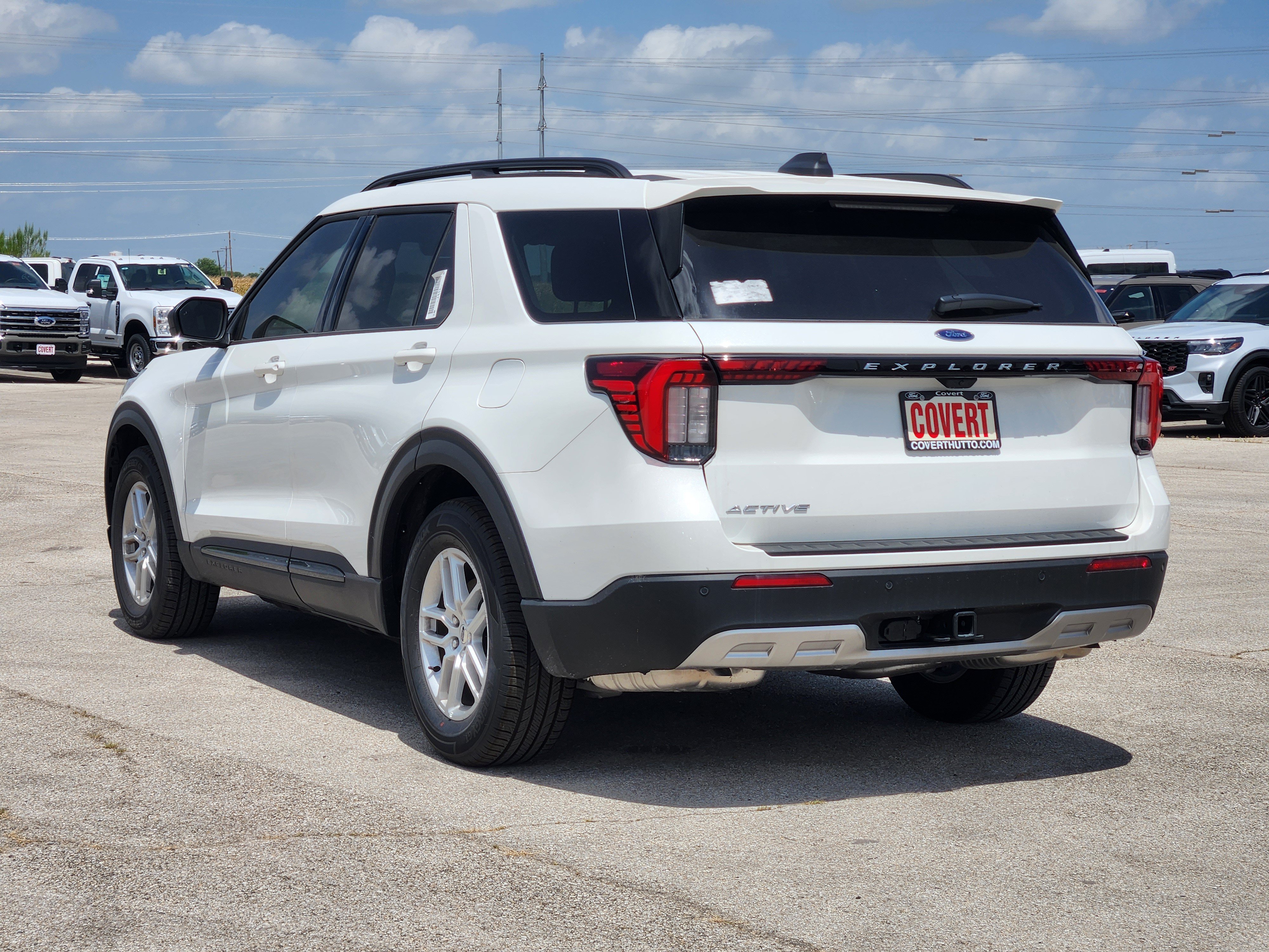 New 2026 Ford Explorer Active w/ Active Comfort Package RWD image 5