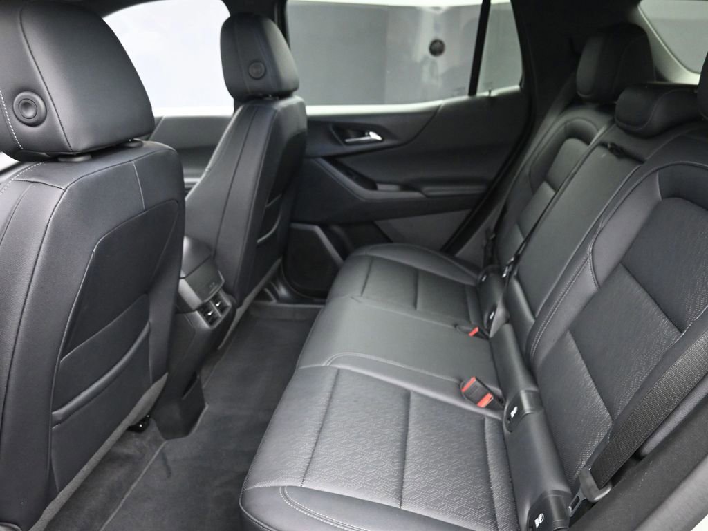 Used 2025 Chevrolet Equinox LT w/ Convenience Package II AWD/4WD image 10