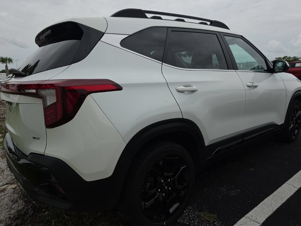 Certified 2024 Kia Seltos X-Line AWD/4WD image 14
