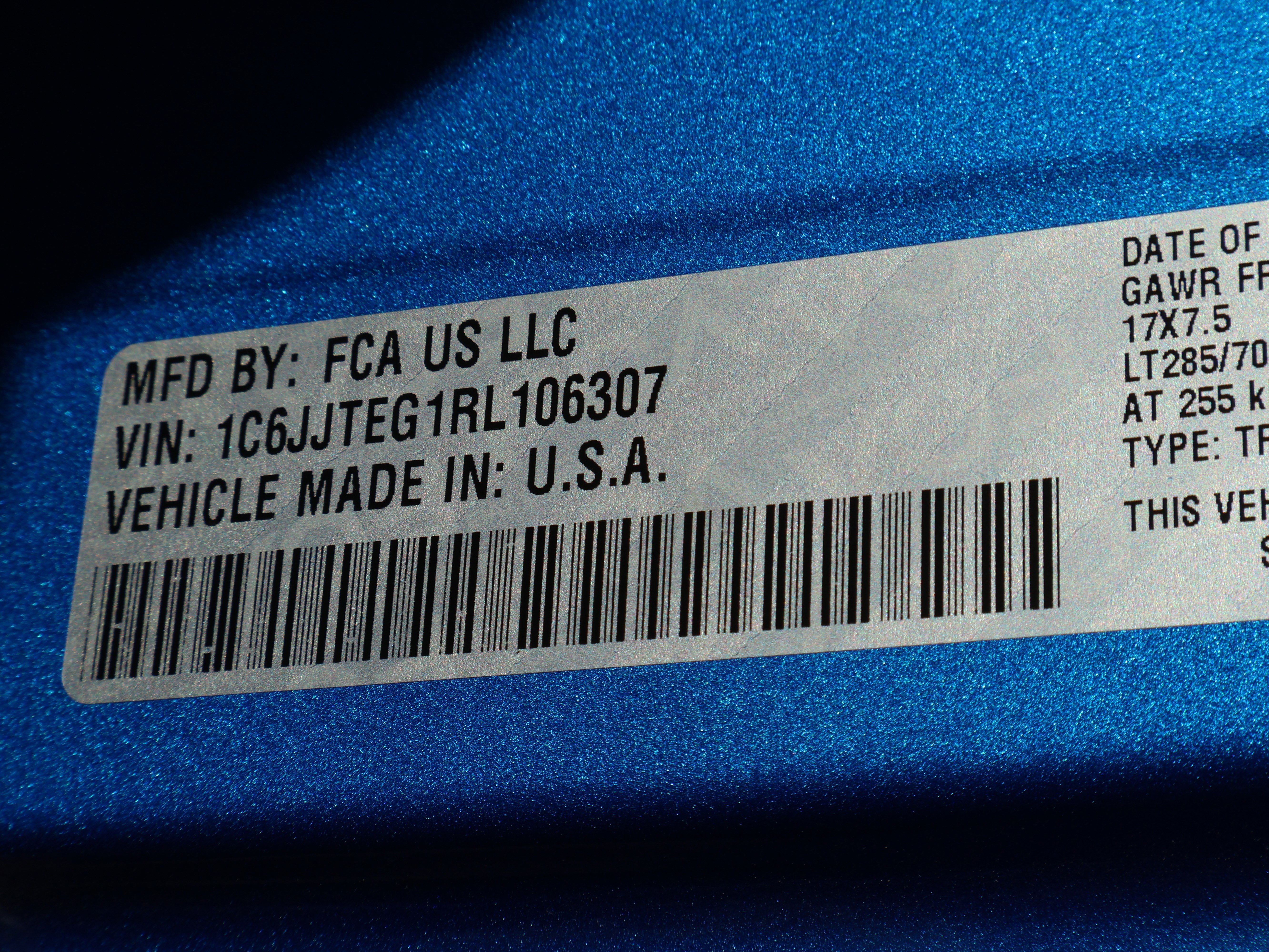 Used 2024 Jeep Gladiator Mojave w/ Technology Group image 44