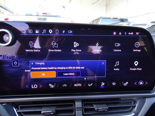 Certified 2024 Chevrolet Equinox EV RS FWD image 10