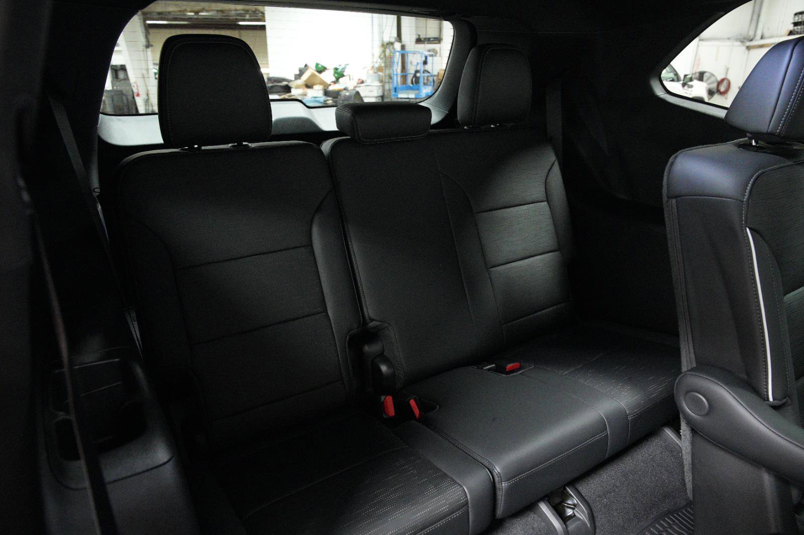 New 2026 Buick Enclave Sport Touring w/ LPO, Floor Liner Package image 15