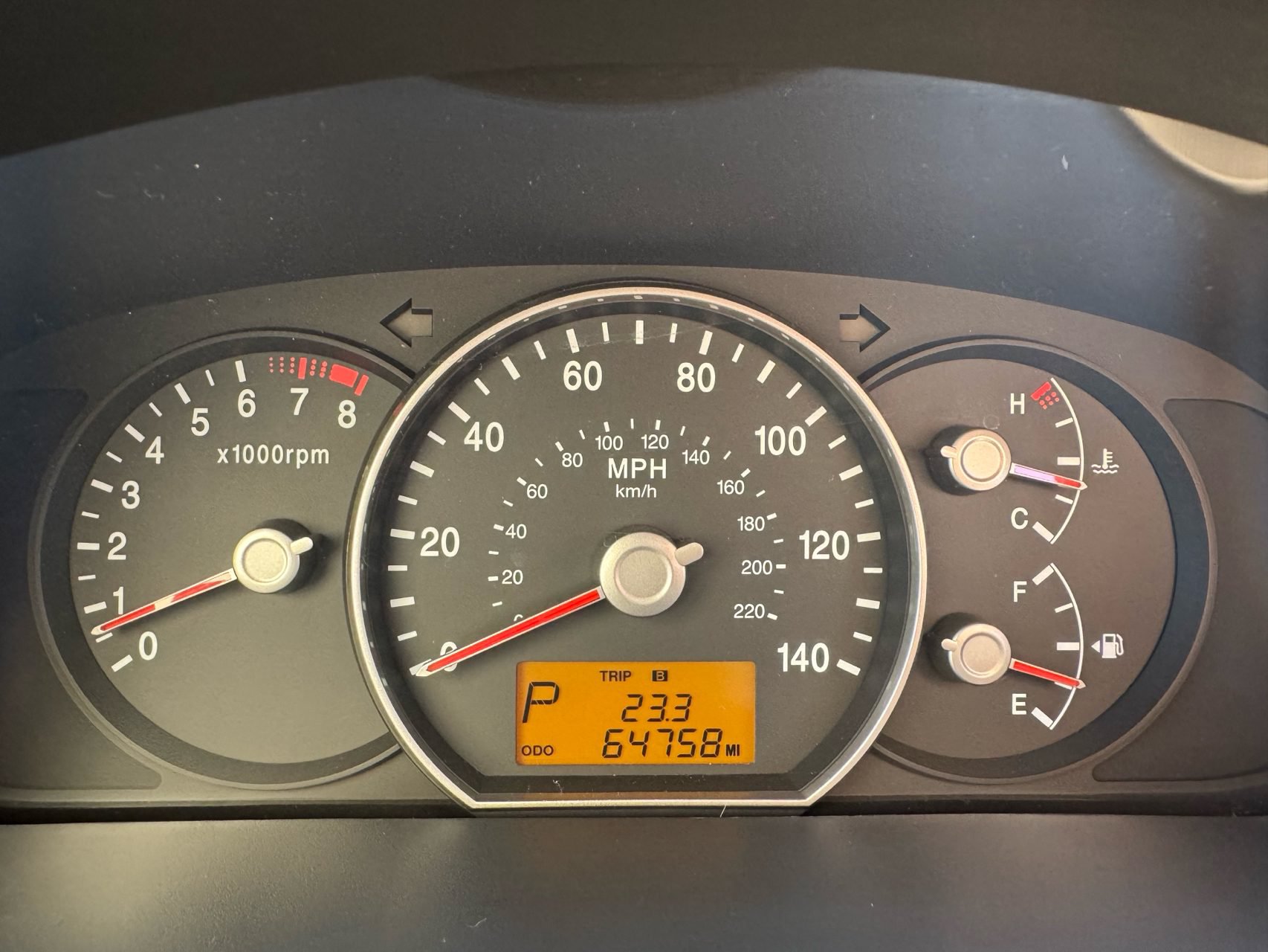 Used 2008 Kia Rondo LX FWD image 13