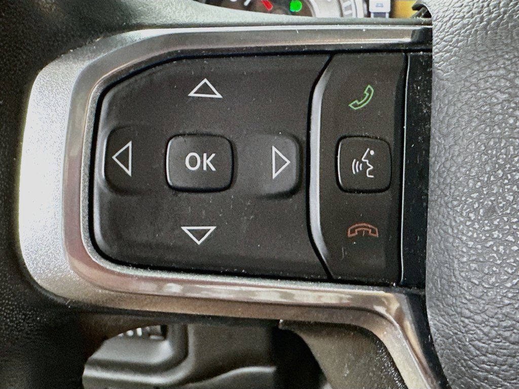 Used 2023 RAM 1500 Laramie AWD/4WD image 25